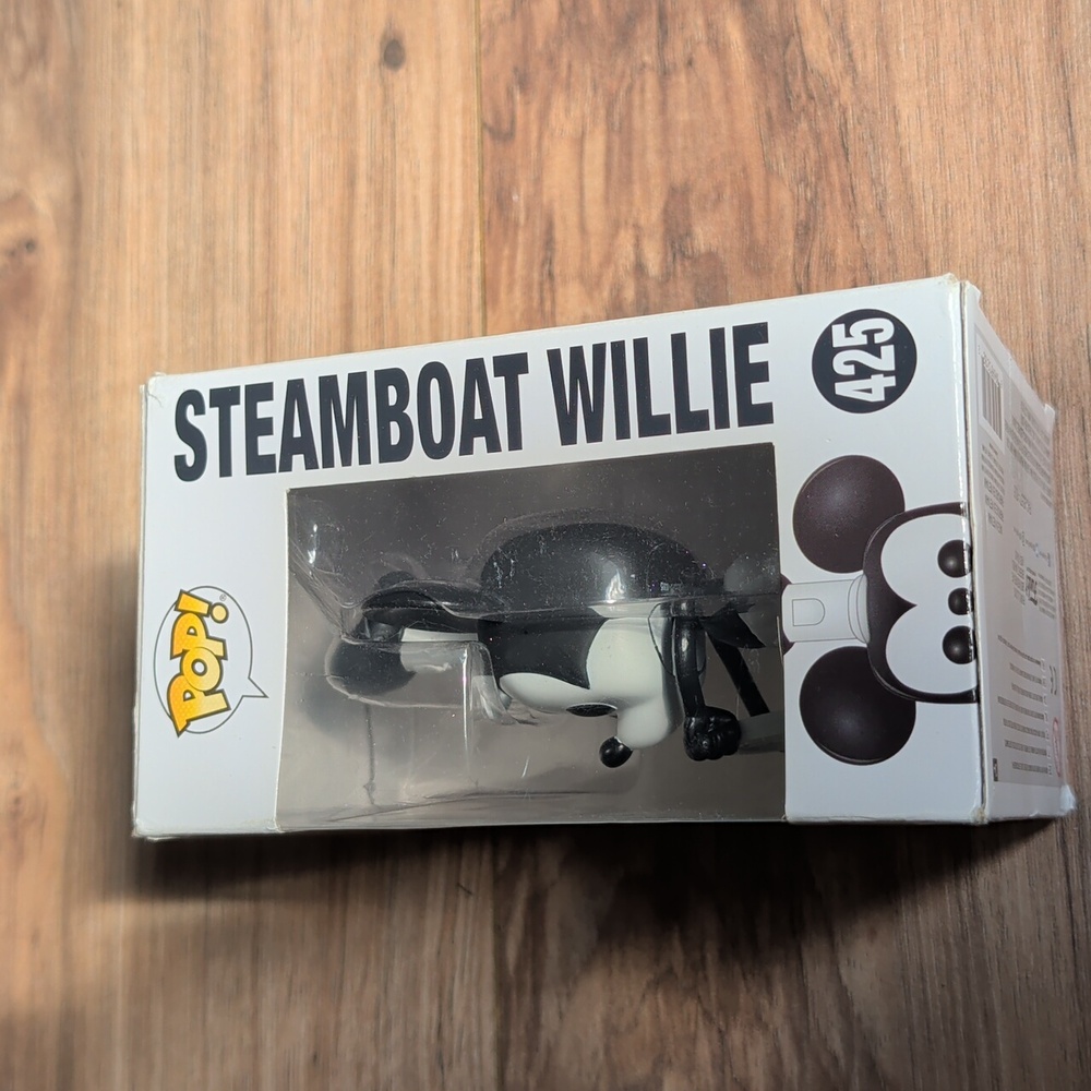 Funko Pop Mickey 90 Years Steamboat Willie 425 - Picture 4 of 6